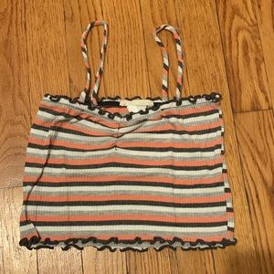 Laura’s boutique: crop top